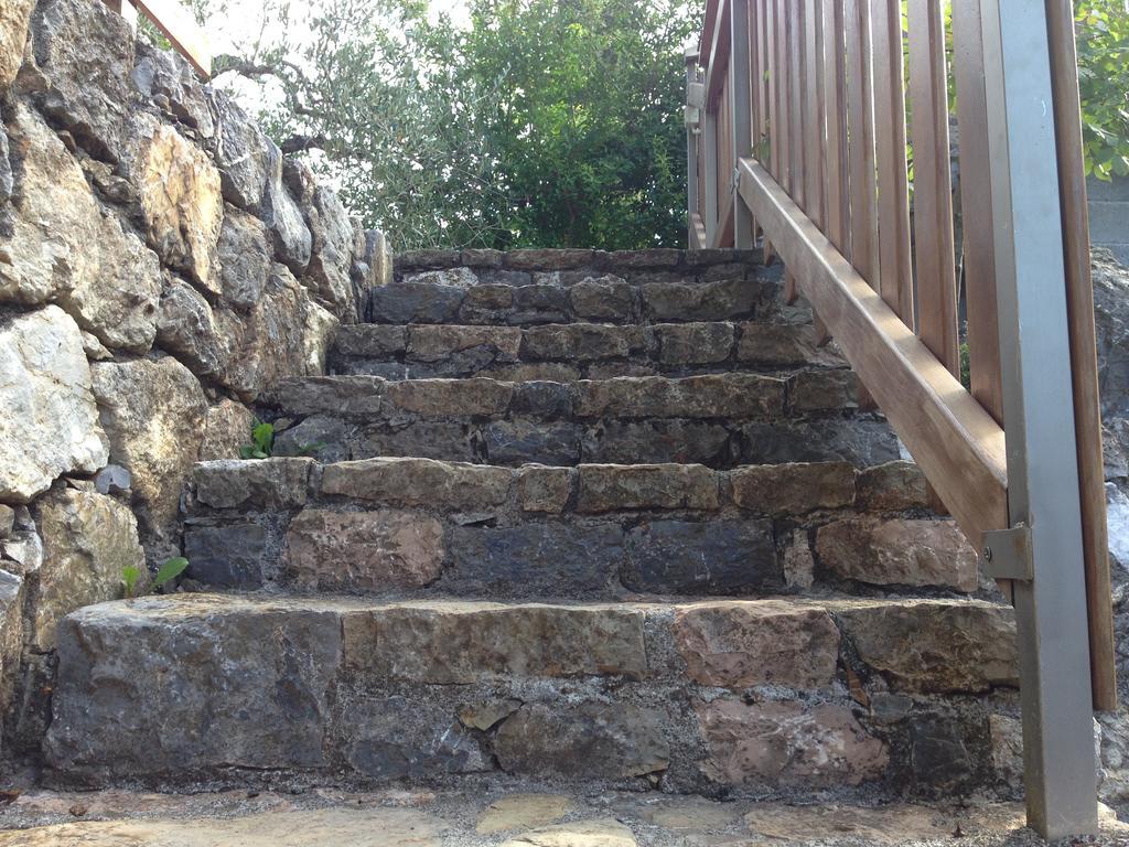Agriturismo "La Rosa Canina" Panzió Lerici Kültér fotó