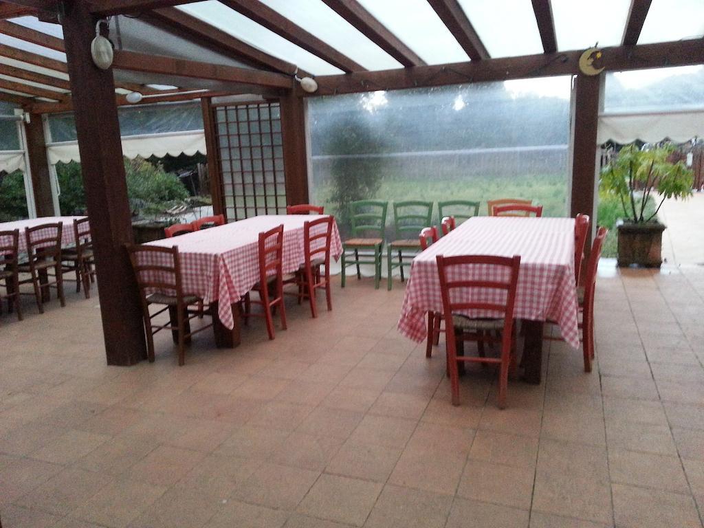 Agriturismo "La Rosa Canina" Panzió Lerici Kültér fotó