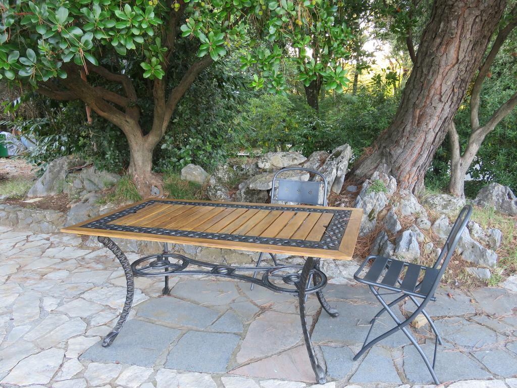 Agriturismo "La Rosa Canina" Panzió Lerici Kültér fotó